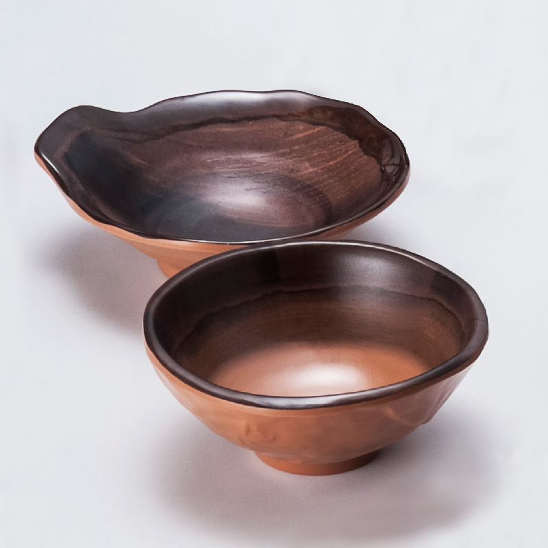 Concave and convex round bowl
